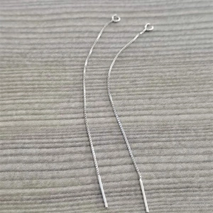 Detailed view of S925 sterling silver box chain earrings with connecting rings