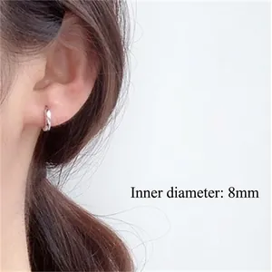 Orecchini a cerchio minimal S925 in argento sterling con diametro interno di 8mm