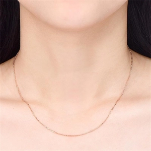 Minimalist S925 sterling silver rose gold thin cable chain necklace worn by a model