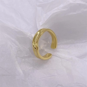 Bague irrégulière en argent sterling S925 doré avec un design de lave ondulée