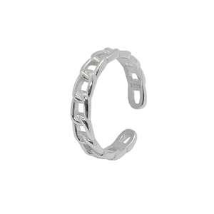 Close-up of S925 sterling silver chain link ring with adjustable open band and metal hallmark