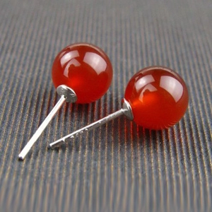 Minimalist S925 sterling silver stud earrings featuring polished red agate round beads