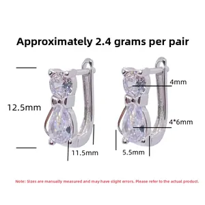Detailed size measurement of S925 sterling silver cat earrings with sparkling zircon
