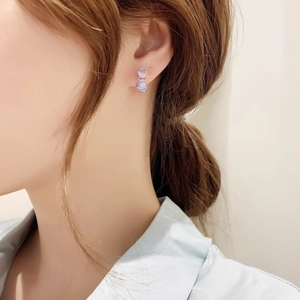 Elegant S925 sterling silver kitten stud earrings with light purple crystal for women