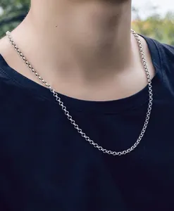 Close-up of S925 sterling silver rolo chain necklace with adjustable round links