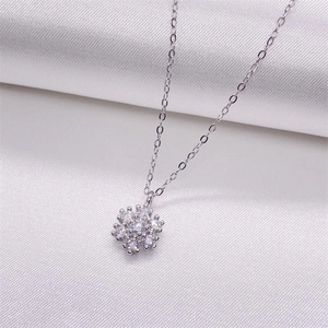 Elegante collana con ciondolo a fiocco di neve in argento sterling S925 con zirconi