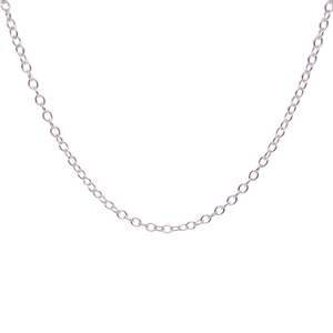 Detailed close-up of polished S925 sterling silver cable chain with uniform links