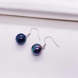 Orecchini pendenti con perle aurora cangianti e ganci in argento S925 su seta