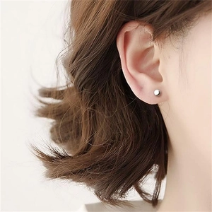 Boucles d'oreilles minimalistes en argent 925 de forme cylindrique polie