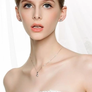 Ensemble collier et boucles d'oreilles en argent S925 avec cristaux ronds étincelants