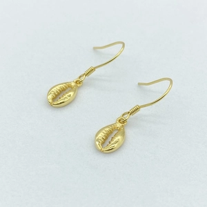 Minimalist S925 sterling silver gold plated shell pendant drop earrings for women