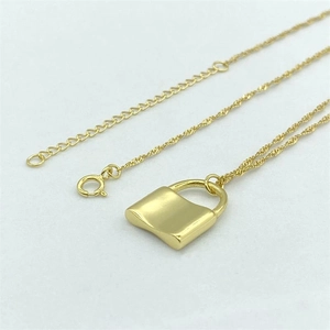 Collier avec pendentif cadenas en argent sterling S925 plaqué or et chaîne torsadée