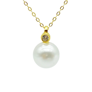 Elegant S925 sterling silver pearl pendant necklace with sparkling crystal accent