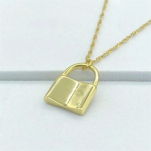 Collier minimaliste en argent 925 plaqué or avec pendentif cadenas sur chaîne fine d'eau