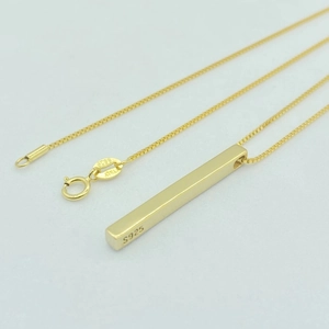 Minimalist S925 sterling silver golden bar pendant necklace with sleek box chain