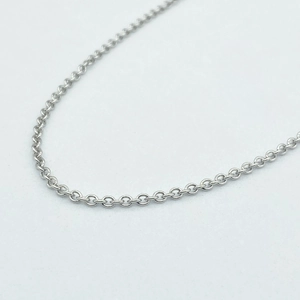 Macro shot of a classic S925 sterling silver O-chain necklace with polished round links