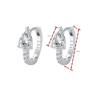 Détails de créoles en argent S925 avec zircon poire et mesure de diamètre de 13 mm