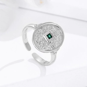 Vintage S925 sterling silver shield ring with square green gemstone and embossed texture