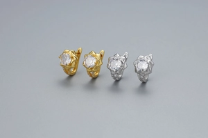 Vue détaillée de boucles d'oreilles rose en argent 925 avec zircons en or et argent