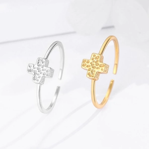 925 Sterling Silver Hammered Cross Open Ring For Women Minimalist Adjustable Rhinestone Fashion Trend Finger Ring Jewelry Gift