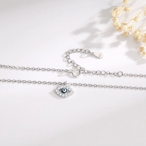 Collier mauvais oeil en argent 925 avec pavé de zircons et pendentif en émail bleu