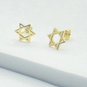 Elegant s925 sterling silver hollow hexagram star stud earrings with golden finish