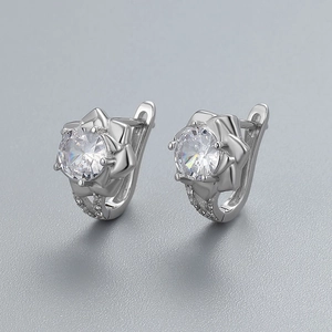 Boucles d'oreilles fleurs en argent 925 avec zircons au design de lotus