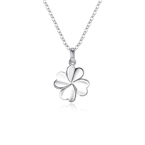 Elegant S925 sterling silver four-leaf clover pendant necklace with polished mirror finish