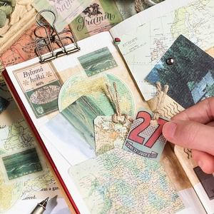 Kit de scrapbooking vintage con etiquetas antiguas y sellos para decoración creativa DIY