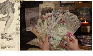 Gros plan de papier de scrapbooking vintage avec motifs floraux et journaux de style rétro