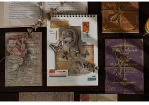 Détail du papier scrapbooking vintage avec motifs floraux et style victorien