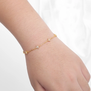 S925 sterling silver four-leaf clover bracelet with gold plating and cubic zirconia
