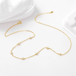 Collana a quadrifoglio in argento S925 dorato con pendenti in zircone brillante da donna