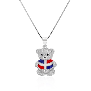 Collier pendentif ours en argent 925 avec diamants brillants et détail de drapeau