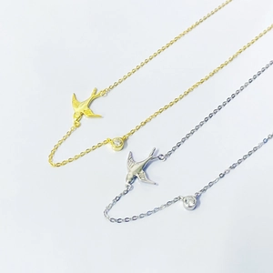 Collier hirondelle minimaliste en argent S925 avec pendentif oiseau en zircon brillant