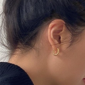 Classic S925 sterling silver golden twisted rope hoop earrings for elegant women style