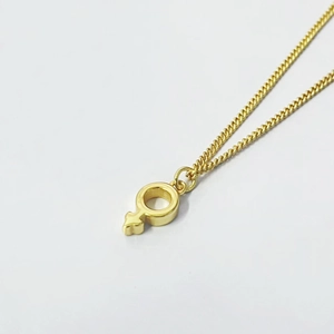 Collana in argento sterling S925 placcato oro con pendente lucido simbolo maschile