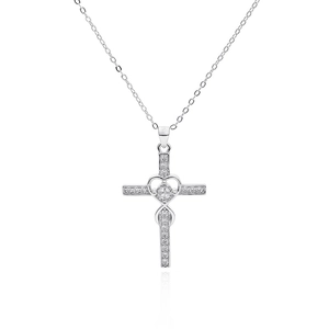 Collier Pendentif Croix Cœur en Argent Sterling 925 Chaîne Élégante avec Incrustation de Zirconia pour Femme Bijoux Religieux