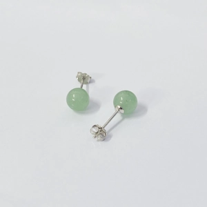 Elegant S925 sterling silver stud earrings featuring round green aventurine stones