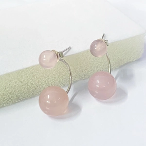 Orecchini pendenti in argento S925 con doppie perle di quarzo rosa dal design dolce
