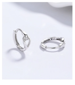 Detailed view of S925 sterling silver hoop earrings with zircon and S925 hallmark stamp