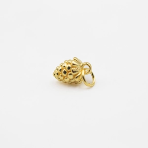 Exquisite 925 sterling silver pine cone pendant with detailed gold-plated scale textures