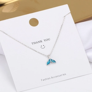 Collier élégant en argent S925 queue de sirène avec émail bleu sur carte cadeau