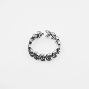 Vintage S925 sterling silver leaf open ring with oxidized feather pattern and adjustable fit