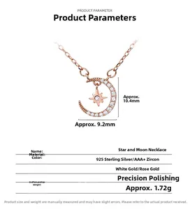 Détails macro du collier en argent 925 avec pendentif étoile lune et oxydes de zirconium