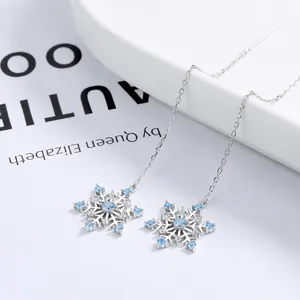 S925 Sterling Silber Schneeflocken Durchzieher Ohrringe mit blauem Zirkon im Minimalismus