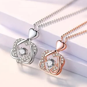 Nahaufnahme der S925 Silber Dancing Stone Halsketten in Silber und Roségold