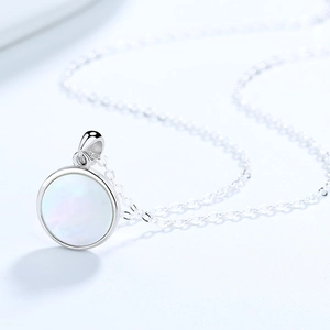 Collier minimaliste en argent sterling S925 avec pendentif rond en nacre blanche