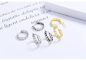 Detailansicht goldener und silberner S925 Sterling Silber Kettenglieder-Ohrringe