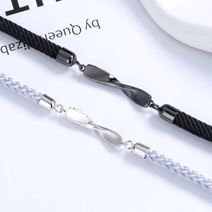 Pulseras tejidas Mobius de plata 925 para parejas en colores negro y lavanda suave